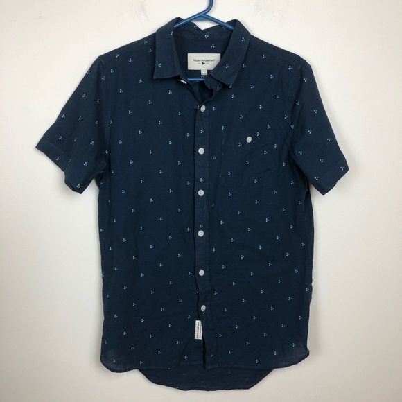 Modern Amusement Other - SALE🎉Modern Amusement shirt from Pacsun Sz S